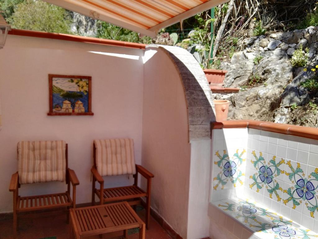 Casa Vacanze Bouganvillea Cetara Exterior photo